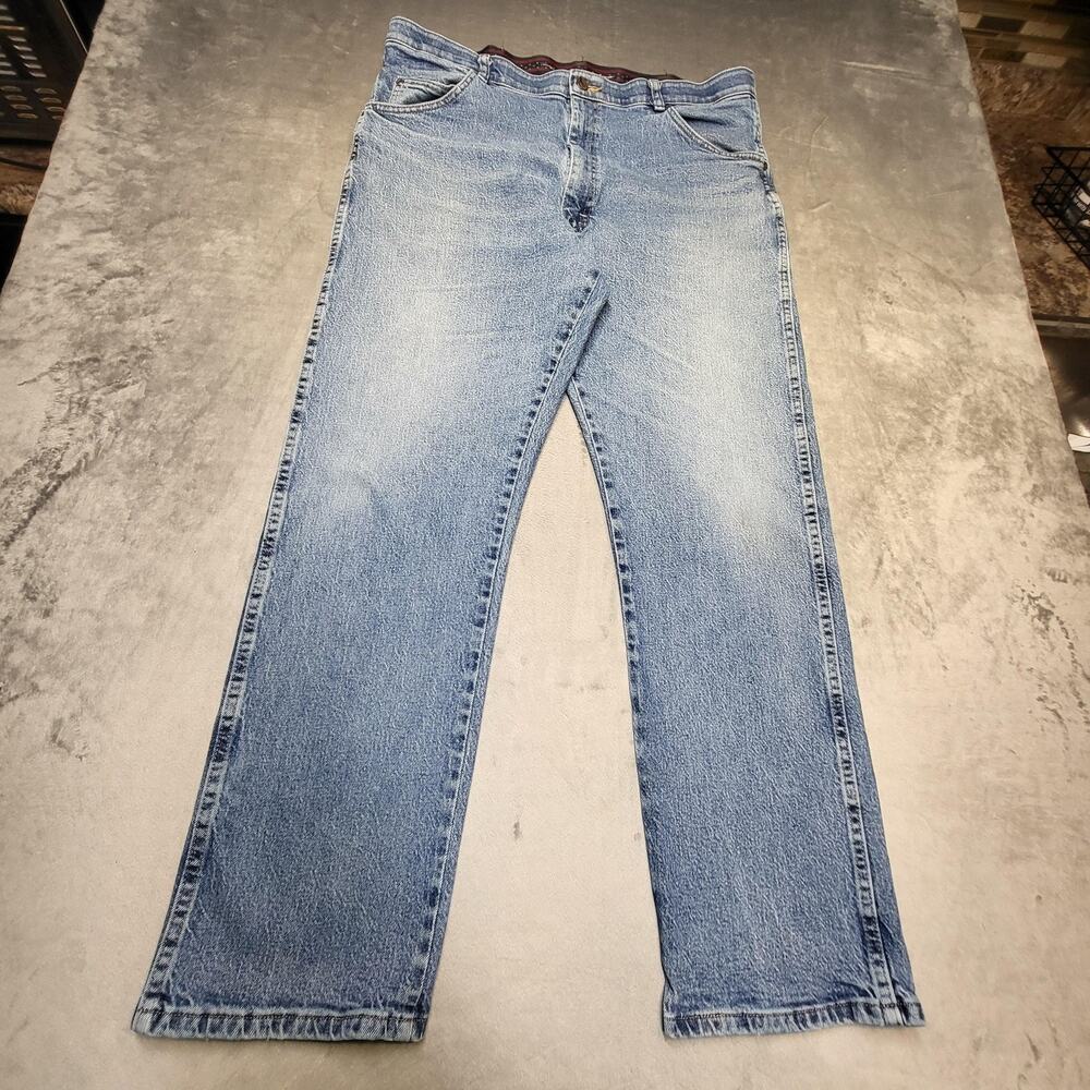 Wrangler Premium Quality Jeans Mens 40x32 Light Wash Regular Fit Straight Denim